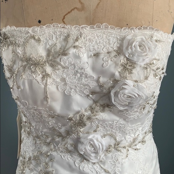 NWT Shirley’s Wedding Dress - Picture 2 of 6